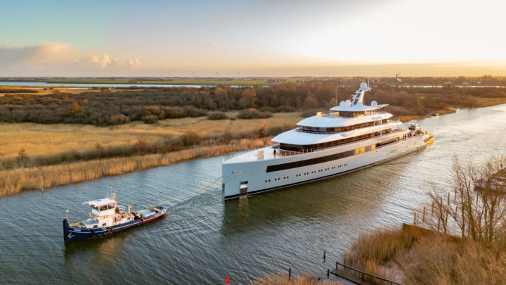 Feadship Moonrise