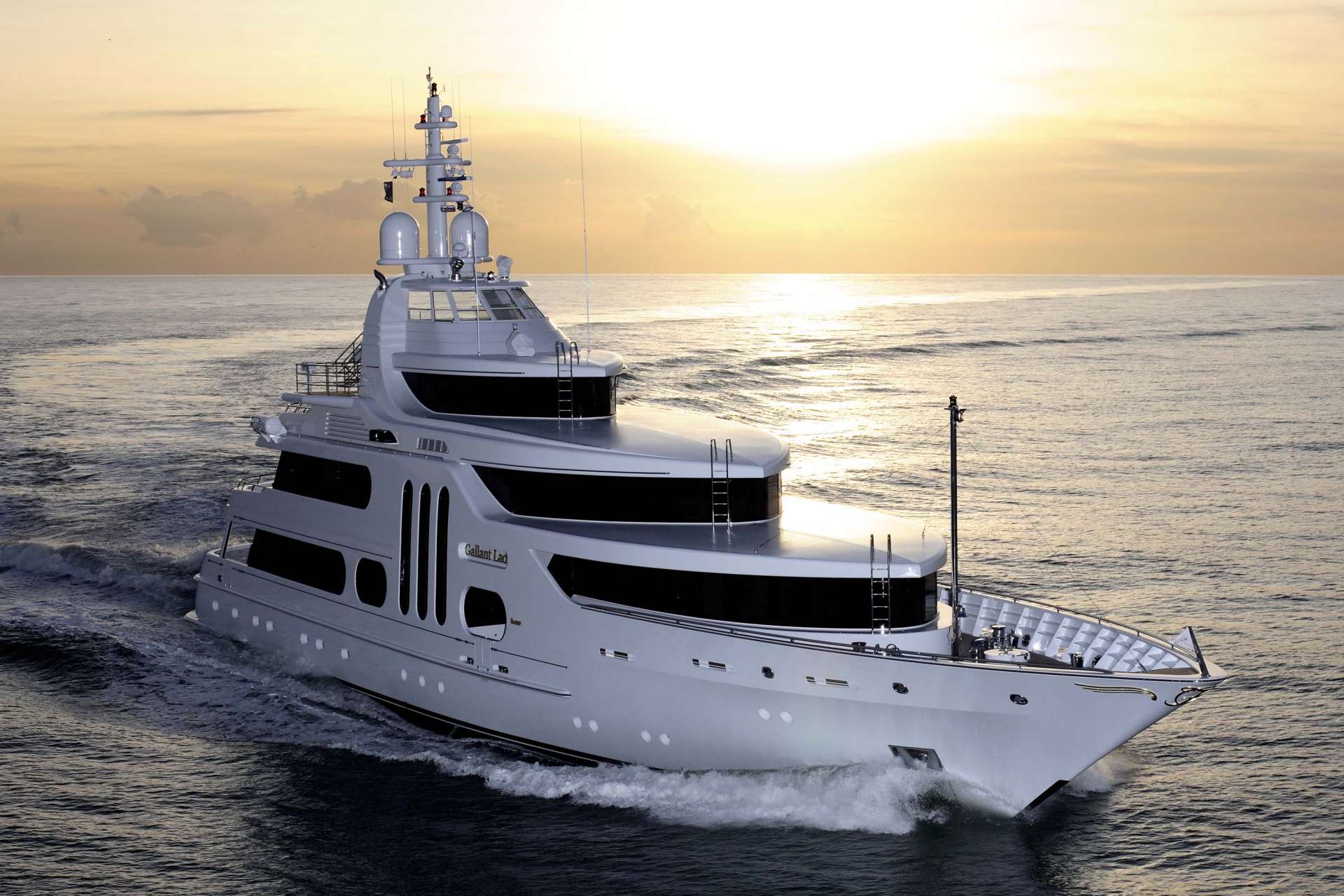 gallant lady yacht owner