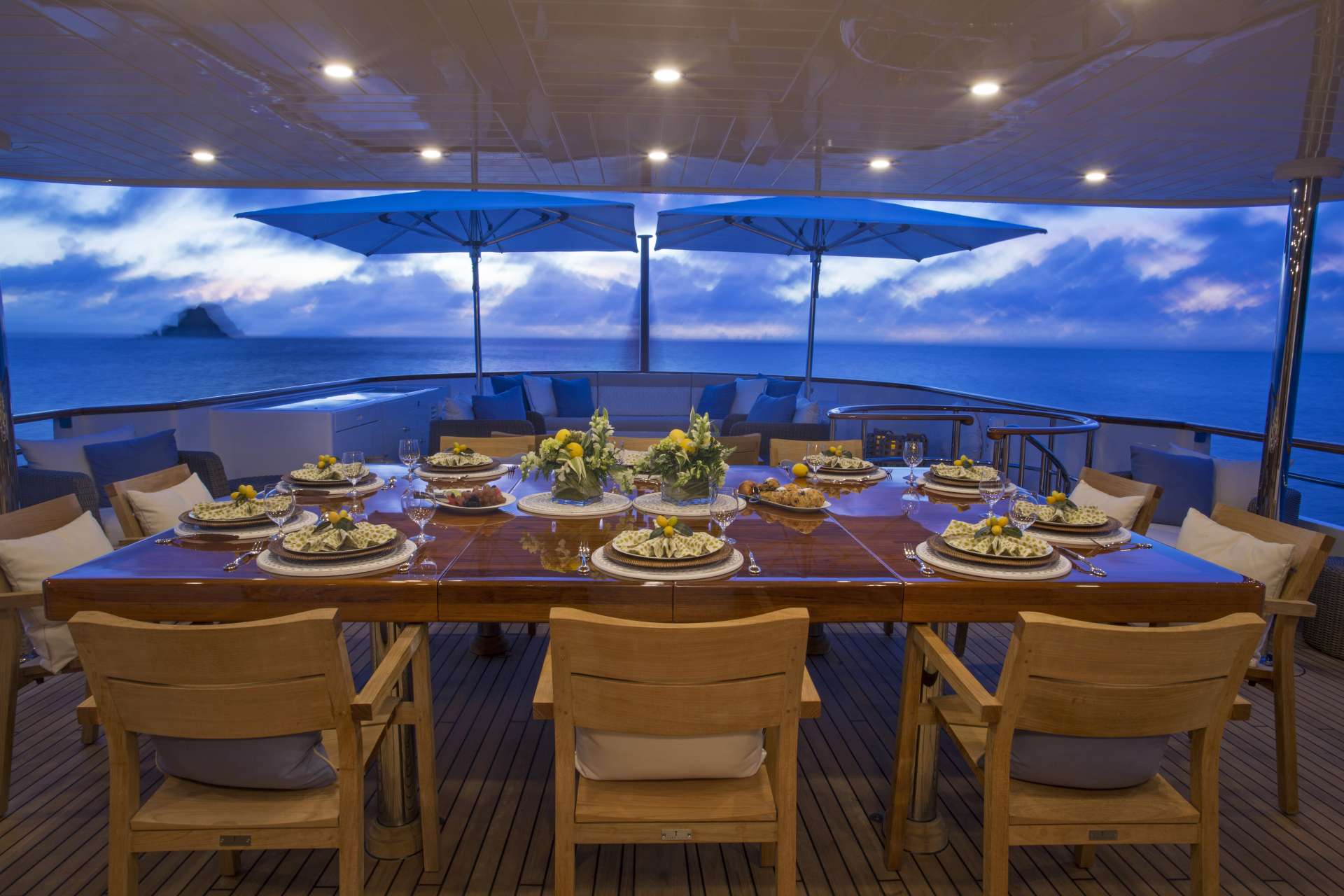 LUXURY YACHT TABLE SETTING Table settings, Outdoor furniture sets